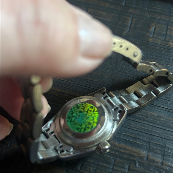 Ladies OYSTER PERPETUAL Silver stones WORKS ! - Picture 4 of 7